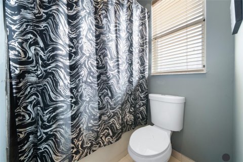 Casa en venta en Homestead, Florida, 3 dormitorios, 153.47 m2 № 2021947 - foto 20