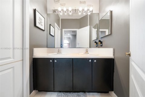 Casa en venta en Homestead, Florida, 3 dormitorios, 153.47 m2 № 2021947 - foto 19