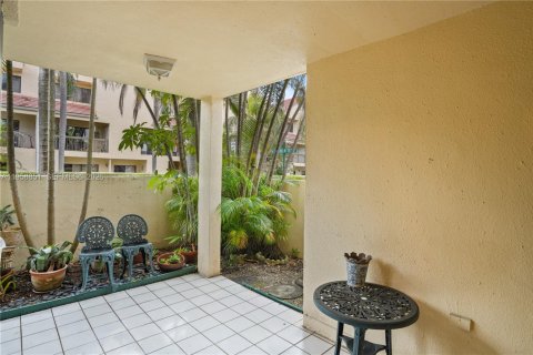 Купить кондоминиум в Майами, Флорида 3 спальни, 102.38м2, № 2023344 - фото 25