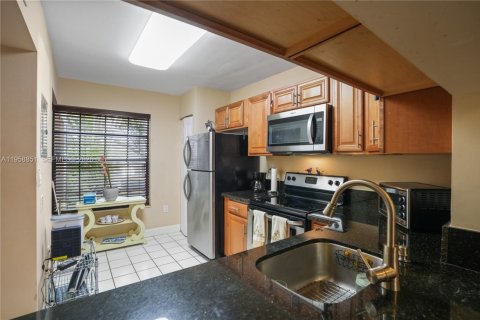 Купить кондоминиум в Майами, Флорида 3 спальни, 102.38м2, № 2023344 - фото 10