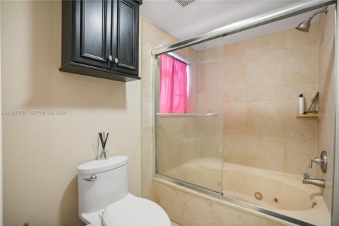 Купить кондоминиум в Майами, Флорида 3 спальни, 102.38м2, № 2023344 - фото 21