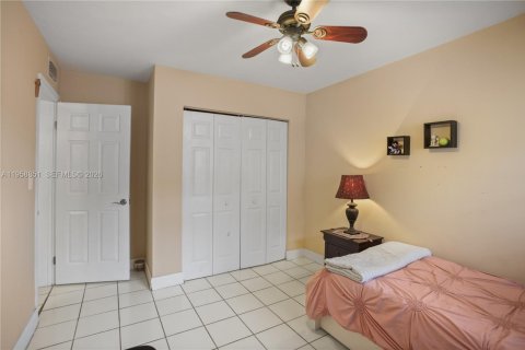 Купить кондоминиум в Майами, Флорида 3 спальни, 102.38м2, № 2023344 - фото 24