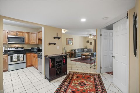 Купить кондоминиум в Майами, Флорида 3 спальни, 102.38м2, № 2023344 - фото 7