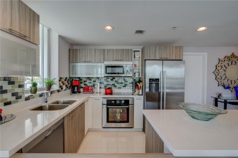 Condominio en venta en Miami Beach, Florida, 3 dormitorios, 114.27 m2 № 1862036 - foto 7