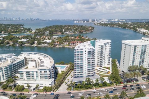 Condominio en venta en Miami Beach, Florida, 3 dormitorios, 114.27 m2 № 1862036 - foto 28