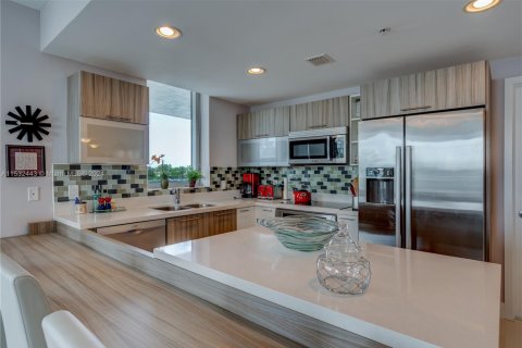 Condominio en venta en Miami Beach, Florida, 3 dormitorios, 114.27 m2 № 1862036 - foto 8