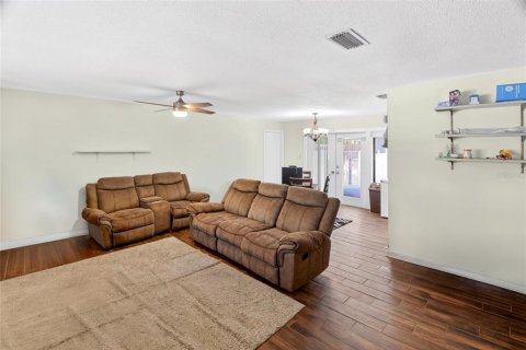 Villa ou maison à vendre à Gainesville, Floride: 3 chambres, 122.26 m2 № 2095972 - photo 9