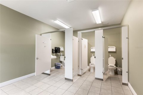 Propiedad comercial en venta en Gainesville, Florida, 538.93 m2 № 1913706 - foto 25