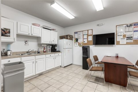 Propiedad comercial en venta en Gainesville, Florida, 538.93 m2 № 1913706 - foto 17