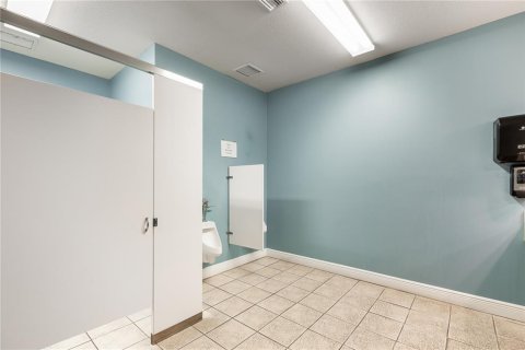 Propiedad comercial en venta en Gainesville, Florida, 538.93 m2 № 1913706 - foto 28