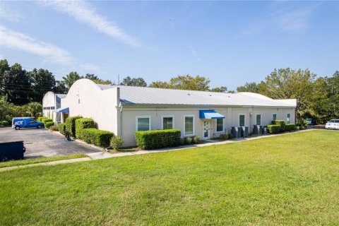Propiedad comercial en venta en Gainesville, Florida, 538.93 m2 № 1913706 - foto 10