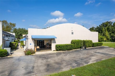 Propiedad comercial en venta en Gainesville, Florida, 538.93 m2 № 1913706 - foto 9