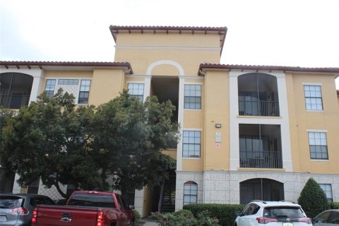 Apartamento en alquiler en Orlando, Florida, 2 dormitorios, 104.42 m2 № 1870444 - foto 1