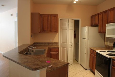 Apartamento en alquiler en Orlando, Florida, 2 dormitorios, 104.42 m2 № 1870444 - foto 2
