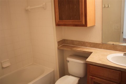 Apartamento en alquiler en Orlando, Florida, 2 dormitorios, 104.42 m2 № 1870444 - foto 9