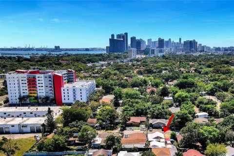 Casa en venta en Miami, Florida, 3 dormitorios, 144.74 m2 № 1977557 - foto 11