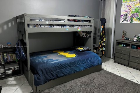 House in Coral Springs, Florida 3 bedrooms, 179.12 sq.m. № 1926717 - photo 15