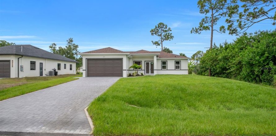 House in Lehigh Acres, Florida 3 bedrooms, 138.7 sq.m. № 2109855