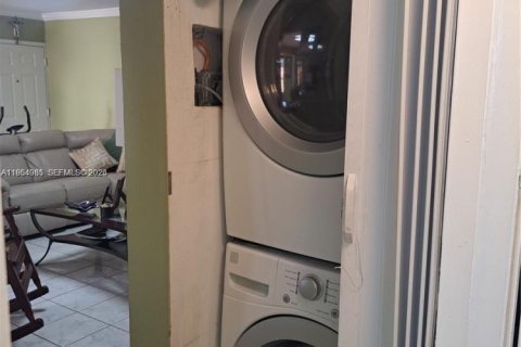 Copropriété à vendre à North Miami, Floride: 2 chambres, 87.14 m2 № 2009741 - photo 17