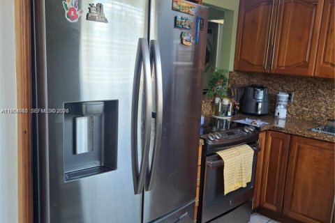 Copropriété à vendre à North Miami, Floride: 2 chambres, 87.14 m2 № 2009741 - photo 7