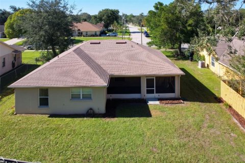 House in Deltona, Florida 3 bedrooms, 132.85 sq.m. № 2415038 - photo 29