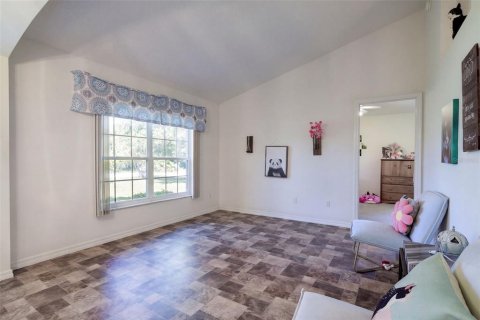 House in Deltona, Florida 3 bedrooms, 132.85 sq.m. № 2415038 - photo 5
