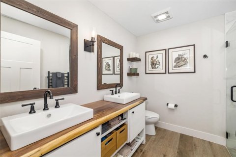 Купить виллу или дом в Сарасота, Флорида 8 комнат, 167.22м2, № 1584478 - фото 26