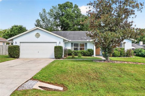 House in Ocala, Florida 3 bedrooms, 124.67 sq.m. № 2360369