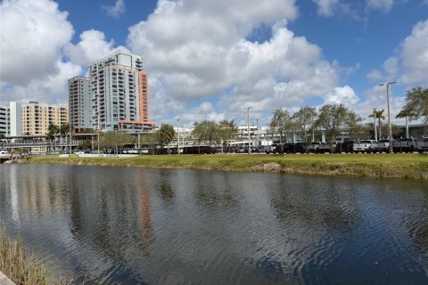 Condo in Pinecrest, Florida, 1 bedroom  № 2042972 - photo 3