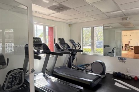 Condo in Pinecrest, Florida, 1 bedroom  № 2042972 - photo 13