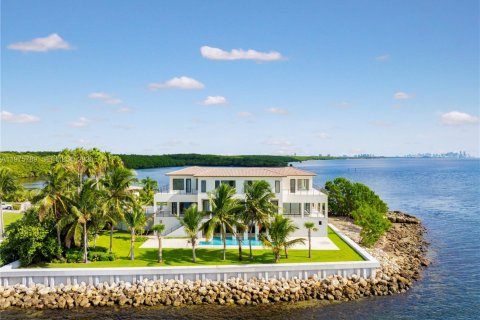 Купить виллу или дом в Корал-Гейблс, Флорида 7 спален, 862.78м2, № 2040084 - фото 30