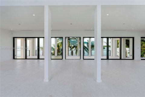 Купить виллу или дом в Корал-Гейблс, Флорида 7 спален, 862.78м2, № 2040084 - фото 9