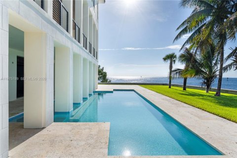 Купить виллу или дом в Корал-Гейблс, Флорида 7 спален, 862.78м2, № 2040084 - фото 24