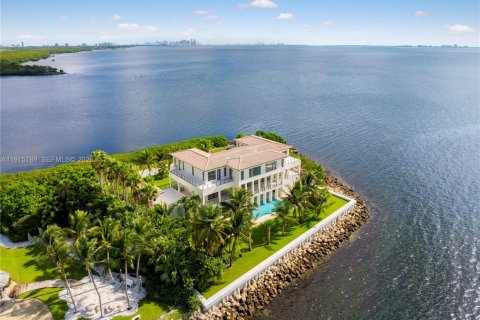 Купить виллу или дом в Корал-Гейблс, Флорида 7 спален, 862.78м2, № 2040084 - фото 29