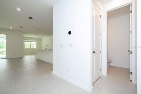House in Orlando, Florida 5 bedrooms, 305.74 sq.m. № 1812792 - photo 28