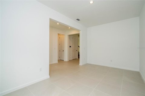 House in Orlando, Florida 5 bedrooms, 305.74 sq.m. № 1812792 - photo 21