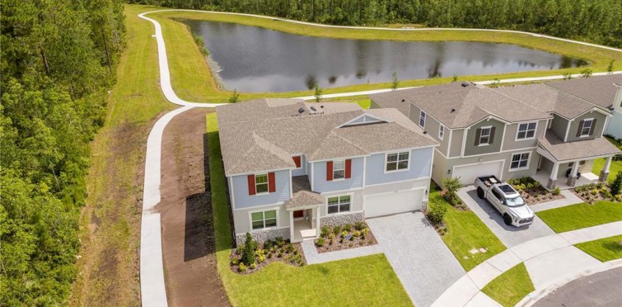 House in Orlando, Florida 5 bedrooms, 305.74 sq.m. № 1812792