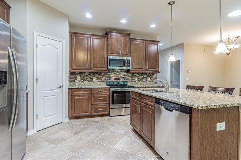 House in San Antonio, Florida 3 bedrooms, 158.58 sq.m. № 2211492 - photo 7