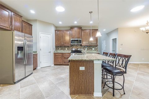 House in San Antonio, Florida 3 bedrooms, 158.58 sq.m. № 2211492 - photo 9