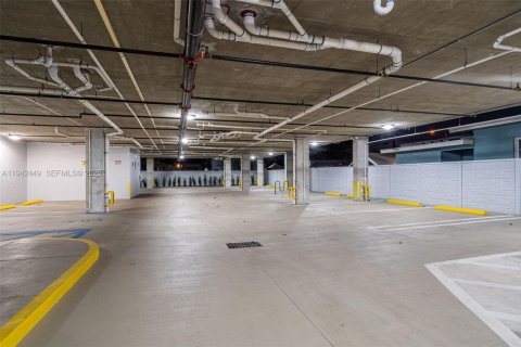 Appartement à louer à Miami, Floride: 2 chambres № 1999959 - photo 18