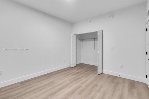 Appartement à louer à Miami, Floride: 2 chambres № 1999959 - photo 11