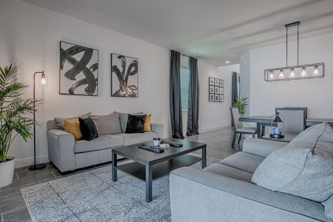 Villa ou maison à vendre à DeLand, Floride: 4 chambres, 224.82 m2 № 1829148 - photo 11