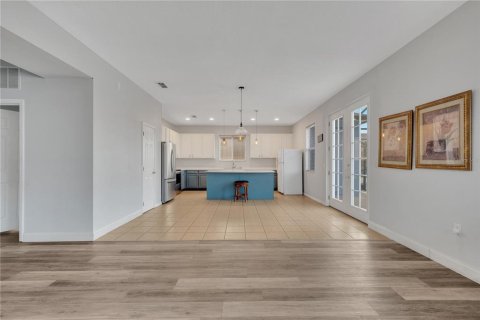 Villa ou maison à vendre à Davenport, Floride: 5 chambres, 317.54 m2 № 1518965 - photo 17