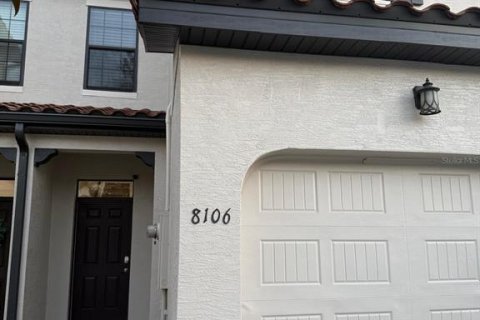 Townhouse in Davenport, Florida 3 bedrooms, 151.62 sq.m. № 2103087 - photo 2