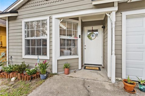 House in Apopka, Florida 3 bedrooms, 103.59 sq.m. № 1835963 - photo 2