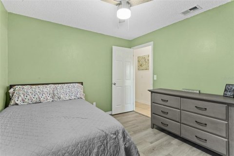 House in Apopka, Florida 3 bedrooms, 103.59 sq.m. № 1835963 - photo 17