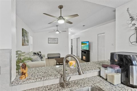 House in Apopka, Florida 3 bedrooms, 103.59 sq.m. № 1835963 - photo 7
