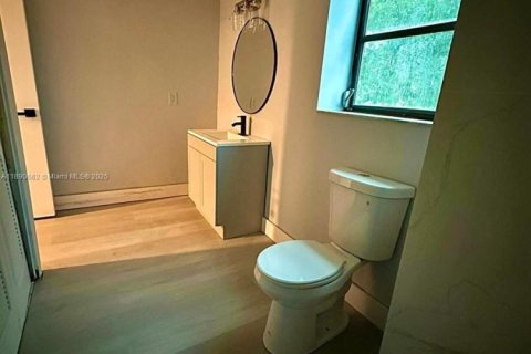 Copropriété à louer à Miami, Floride: 2 chambres, 147.34 m2 № 2169745 - photo 13