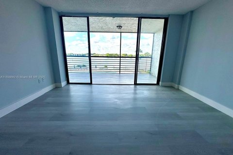Copropriété à louer à Miami, Floride: 2 chambres, 147.34 m2 № 2169745 - photo 15