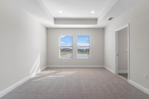 House in Winter Garden, Florida 5 bedrooms, 266.26 sq.m. № 1772273 - photo 22